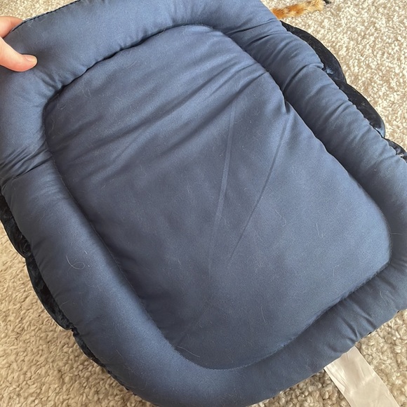 Blue Velvet Cat Cave - Picture 4 of 5